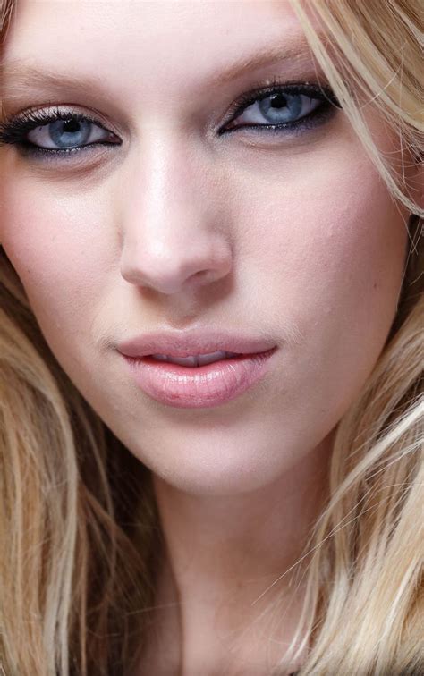 photos blondes yeux bleus|Blond Yeux Bleus Fille Photos et images de collection .